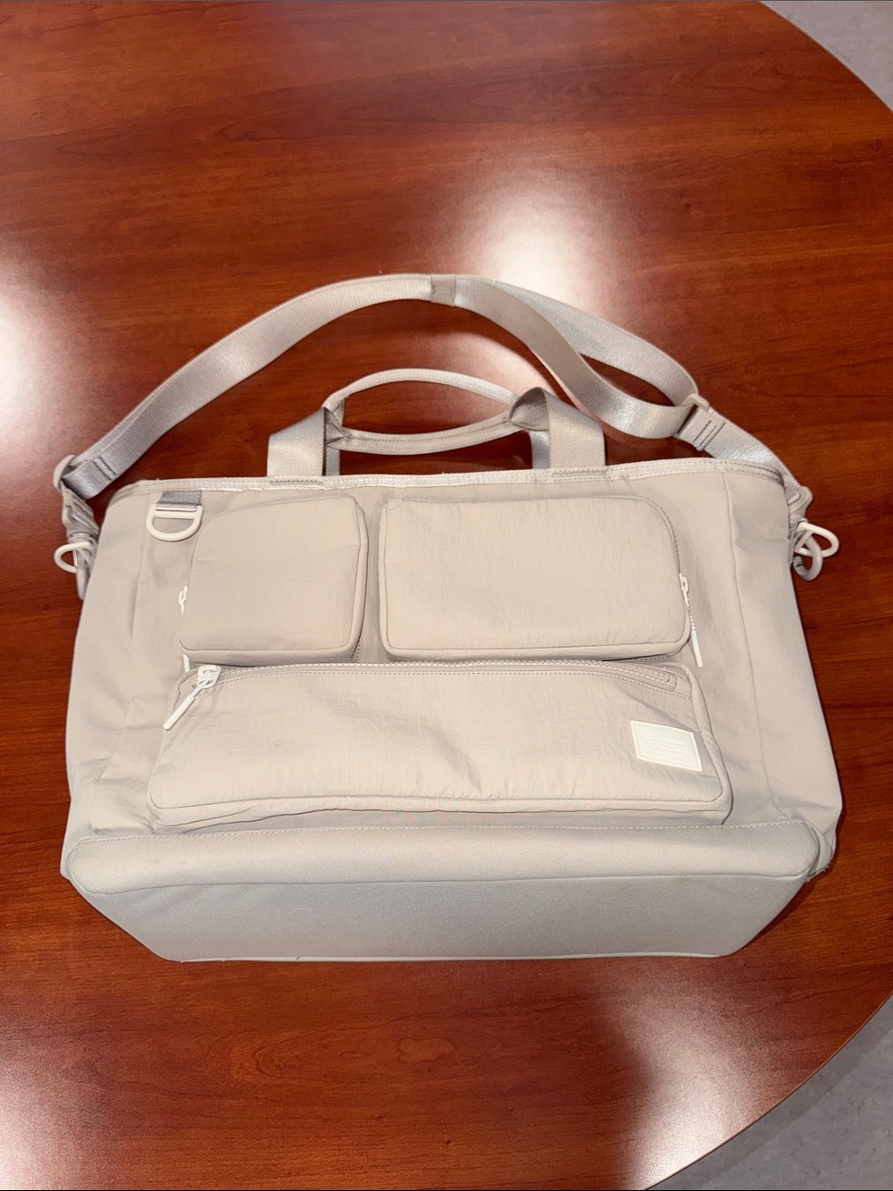 Lululemon Multi Pocket Tote Bag 19.5L